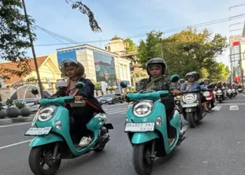 Foto: Hijabers Serenity Ride Warnai Kebersamaan Pecinta Scoopy di Medan 10