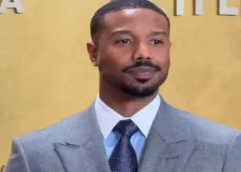 Foto: Michael B. Jordan Raih Aktor Terbaik di Actor Awards 2026 Lewat Peran Ganda dalam Film 'Sinners' 9