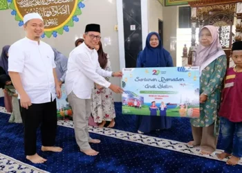 Foto: Peringati HUT ke-29 dan Nuzulul Qur’an, Pertamina Patra Niaga Sumbagut Santuni Anak Yatim di Medan 10