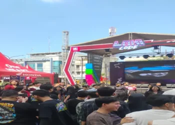 Foto: Sukses Satukan Pecinta Otomotif, Ribuan Pengunjung Padati Laki Code 2026 3