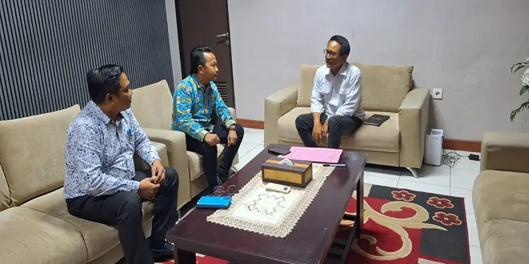 Foto: KPPU Kantor Wilayah I menerima audiensi dari Asosiasi Ahli Hukum Pencucian Uang, Senin (2/3/2026).(Dok:KPPU Kanwil I)