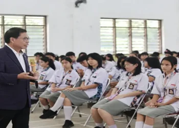 Foto: Sofyan Tan Dorong Pelajar Rantauprapat Bangun Kemandirian Bangsa Lewat Pendidikan Tinggi 5