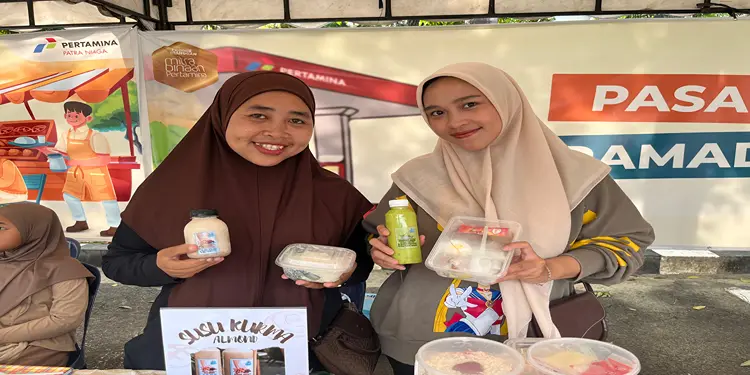 Foto: Pasar Berkah Ramadan merupakan salah satu upaya Pertamina Patra Niaga Regional Sumbagut dalam mengenalkan produk UMKM.(Dok:Pertamina Sumbagut)