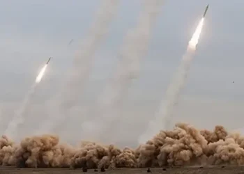 Foto: Serangan Masif IRGC: Fasilitas Militer AS dan Israel Digempur Drone serta Rudal 3