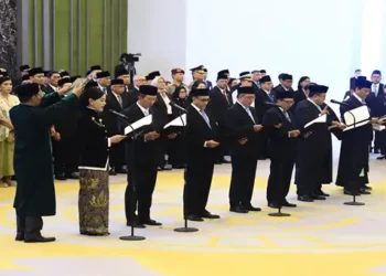 Friderica Widyasari Resmi Jadi Ketua, 7 Anggota Dewan Komisioner OJK 2026-2032 Dilantik 2