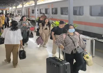Foto: Tiket Mudik Lebaran 2026 di KAI Sumut Terjual 72 Ribu Lembar, Kuota Masih Tersedia 4