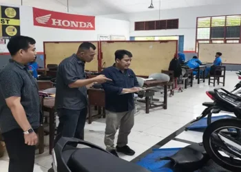 Foto: Perkuat Kualitas Vokasi Binaan Honda di Sumut, SMKN 2 Medan Optimalkan Program Pembelajaran 9