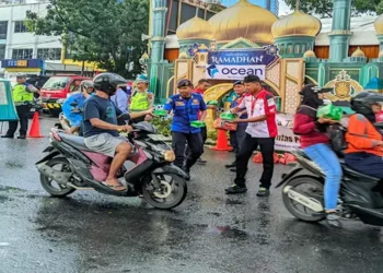 Foto: Lengkapi Hangatnya Ramadhan, Honda Tebar Kepedulian Lewat “Honda Takjil On The Road” 6