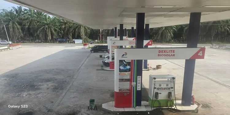 Foto: Untuk memastikan pelayanan kepada masyarakat tetap berjalan optimal, Pertamina terus melakukan koordinasi dengan lembaga penyalur serta Fuel Terminal.(Dok:Pertamina Sumbagut)