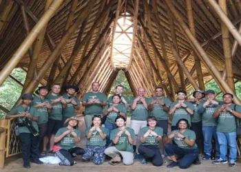 Foto: Bamboo Unboxed Workshop 2026 di Orangutan Haven Raih Sertifikasi World Bamboo Organization dan Perkuat Arsitektur Berkelanjutan Global 3