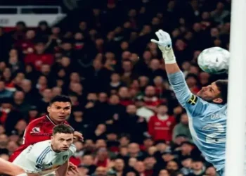 Foto: Hasil Liga Inggris Manchester United Takluk dari Leeds United di Old Trafford dan Lisandro Martinez Kartu Merah 7