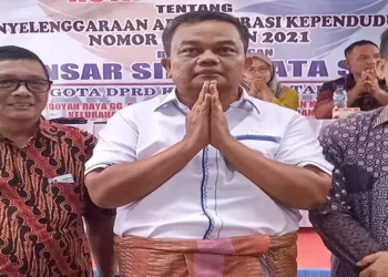Foto: Binsar Simarmata Ajak Warga Peserta Sosper Jadi Relawan Adminduk 9