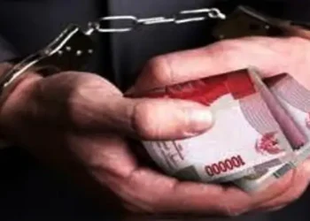 Foto: Rugikan Negara Rp2,57 M, Tersangka Kasus Faktur Pajak Diserahkan ke Kejari Medan 2
