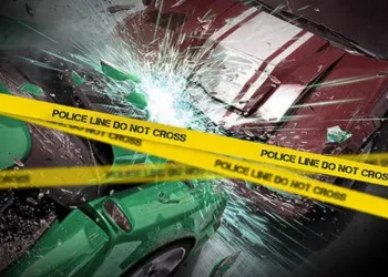 Foto: Kecelakaan Beruntun Ambulans Bus dan Terios di Jalinsum Toba Dipicu Jalan Licin Saat Gerimis 2