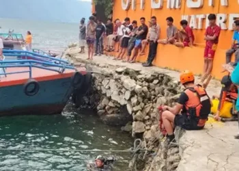 Foto: Mahasiswa Fakultas Filsafat Asal Batam Hilang Tenggelam di Air Terjun Situmurun Toba Pencarian Masih Nihil 7