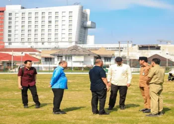 Foto: Jelang Piala AFF 2026, Rico Waas dan Bobby Nasution Siapkan Lapangan Kebun Bunga Jadi Lokasi Latihan 3