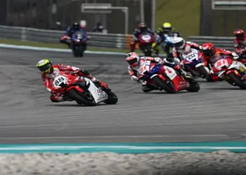 Foto: Aksi Kencang Pebalap Astra Honda Taklukkan Podium ARRC Sepang   3