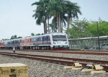 Foto: KAI Bandara Imbau Masyarakat Disiplin di Perlintasan Sebidang Demi Keselamatan Bersama 6