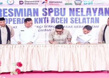 Foto: Pertamina Patra Niaga Resmikan SPBU Nelayan di Aceh Selatan Dukung BBM Satu Harga bagi Masyarakat Pesisir 5