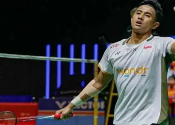 Foto: Alwi Farhan Tembus Semifinal Singapore Open usai Taklukkan Kodai Naraoka 6