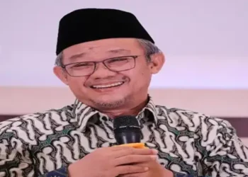 Foto: Mendikdasmen Abdul Mu'ti Tekankan Faktor 3M dalam Peringatan Hardiknas 2026 untuk Mutu Pendidikan 7