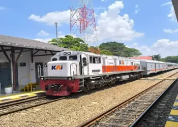 Foto: Pemadaman Listrik Masal, Operasional KA Sumut Aman 9