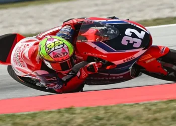 Foto: Ramadhipa Impresif, Melesat Raih Podium Perdana di Moto3 Junior Barcelona 5