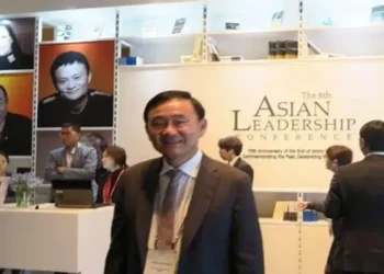 Foto: Mantan Perdana Menteri Thailand Thaksin Shinawatra Bebas Bersyarat dan Wajib Kenakan Alat Pemantau 7