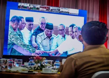 Foto: Wakil Wali Kota Medan Hadiri Peresmian 1.061 Koperasi Desa Kelurahan Merah Putih oleh Presiden Prabowo 7