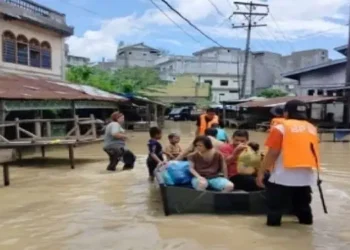 Foto: Banjir Rendam Empat Kecamatan di Kota Tebing Tinggi Akibat Luapan Sungai Padang dan Bahilang 9
