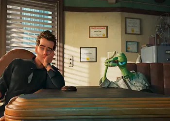 Foto: Jadwal Tayang Ray Gunn di Netflix Film Noir Futuristik Karya Sutradara Brad Bird 6
