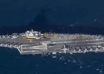 Foto: Prancis Kerahkan Kapal Induk Charles de Gaulle ke Laut Merah untuk Amankan Selat Hormuz 1