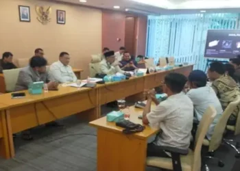 Foto: DPRD Sumatera Utara Kawal Persoalan Beasiswa KIP Kuliah di STIKes Mitra Sejati Demi Masa Depan Mahasiswa 9