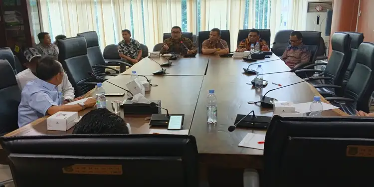 Foto: Suasana RDP Komisi III DPRD Kota Medan dengan direksi PUD Pembanguna Kota Medan di gedung DPRD setempat, Senin (4/5/2026).(Ist)