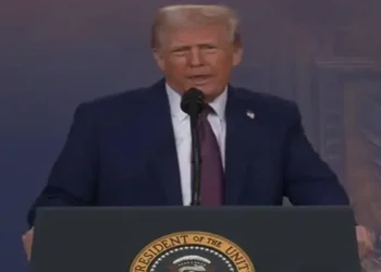 Foto: AS-Iran Dijadwalkan Tandatangani Kesepakatan Damai, Donald Trump Sebut Selat Hormuz Segera Terbuka untuk Semua 3