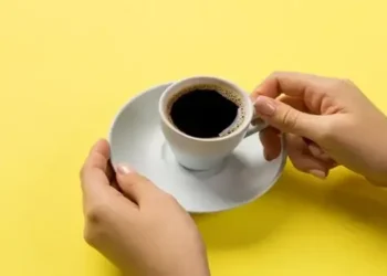 Foto: Alasan Mengapa Minum Kopi Setelah Bangun Tidur Tidak Dianjurkan dan Waktu Terbaik Mengonsumsinya 9