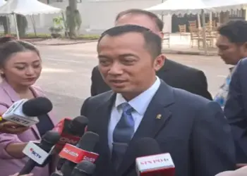 Foto: Isu Pergantian Menkeu dan Gubernur BI Buntut Rupiah Melemah Dibantah Mensesneg Prasetyo Hadi 1