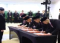 Pelantikan dan pengambilan sumpah jabatan terhadap jajaran pimpinan Satuan Kerja pejabat setingkat Deputi Komisioner, Kepala Departemen, Kepala Unit Khusus, serta Kepala OJK Daerah oleh Ketua Dewan Komisioner OJK Friderica Widyasari Dewi di Jakarta pada Selasa 02 Juni 2026.(Dok:OJK)