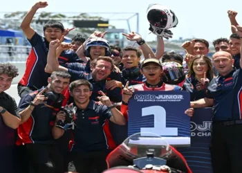 Foto: Pebalap Astra Honda Motor Muhammad Kiandra Ramadhipa Cetak Sejarah Raih Podium Tertinggi Moto3 Junior World Championship 2026 di Estoril Portugal 23