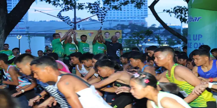 Foto: Prosesi pelepasan para peserta dalam kegiatan lari.(Dok:Diskominfo Medan)