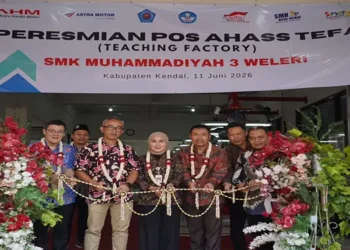 Foto: SMK Muhammadiyah 3 Weleri Diresmikan Sebagai Pos AHASS Teaching Factory ke-31 untuk Dukung Pendidikan Vokasi Otomotif 8