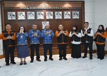 Foto: Wagub Sumut Surya Terima Petugas BPS untuk Konfirmasi Data Sensus Ekonomi dan Keluarga 2026 8