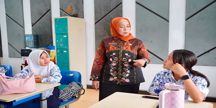 Foto: Kelas Digital difokuskan untuk siswa kelas 8, proses seleksinya terbuka untuk seluruh siswa, sehingga semua punya kesempatan yang sama.(Dok:Diskominfo Medan)