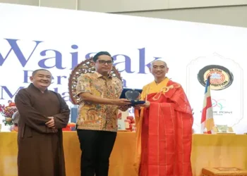 Foto: Wali Kota Rico Waas Hadiri Festival Seni Budaya Buddhis 2026 di Center Point Mall 9