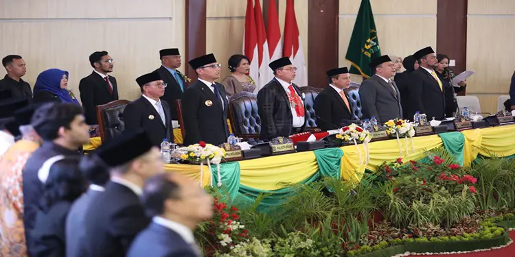 Foto: DPRD Gelar Paripurna HUT Kota Medan, Ajak Semua Pihak Wujudkan Medan Bertuah 3