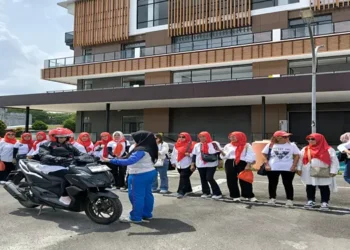 Foto: Edukasi Keselamatan Berkendara Honda Ajak Anggota Sanggar Senam MU City 8