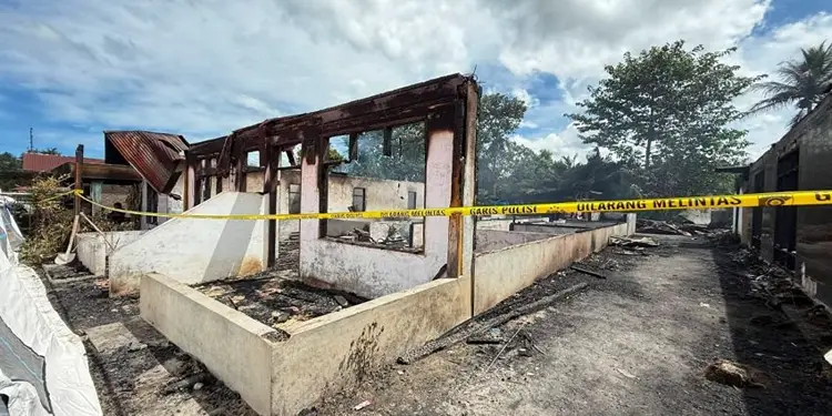 Foto: Peristiwa kebakaran menghanguskan empat unit rumah milik warga di Pintu Bosi, Kecamatan Sipoholon, Kabupaten Tapanuli Utara (Taput) pada Jumat (3/7/2026).(SIB-HO-Kominfo)