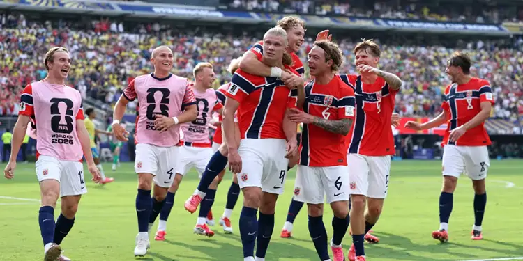 Foto: Erling Haaland yang memborong seluruh gol kemenangan untuk meloloskan timnya ke babak berikutnya sekaligus memulangkan skuad Samba.(Foto : FIFA)