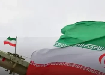Foto: IRGC Klaim Hancurkan Pusat Data Amazon di Bahrain Lewat Rudal 1