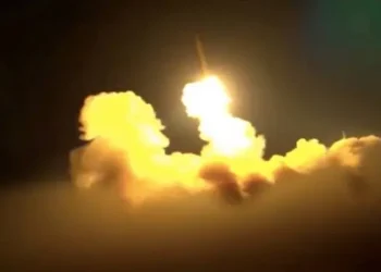 Foto: Iran Serang Sejumlah Pangkalan Militer Amerika Serikat di Timur Tengah 1